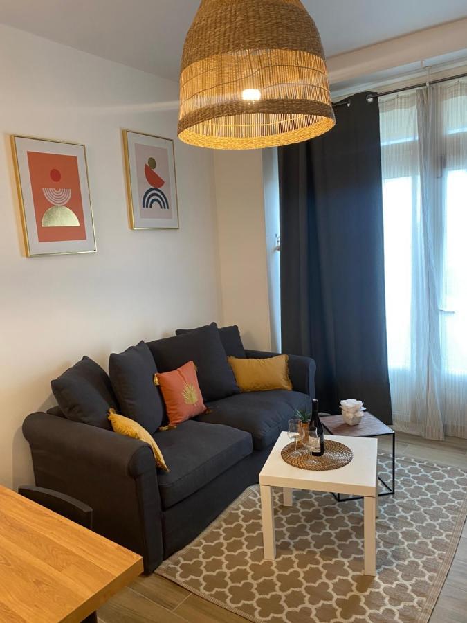 Paradis Les Pieds Sur Le Sable Trouville Palace Екстериор снимка