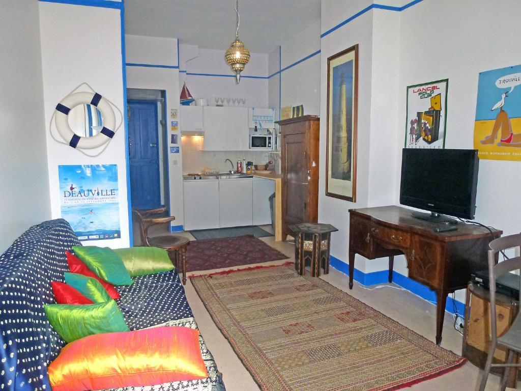 Paradis Les Pieds Sur Le Sable Trouville Palace Стая снимка